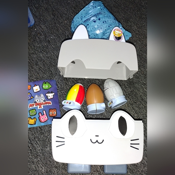 ROBLOX PET SIMULATOR PLAY SET - Picture 2 of 2